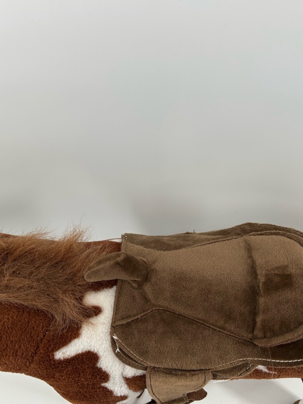 HearthSong 22" plush horse - Picture 13 of 13